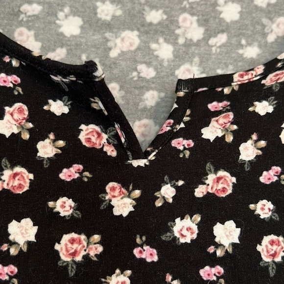 NWT PINK Bodysuit thong floral top  Size m - Picture 3 of 7